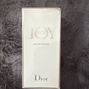 Dior JOY Eau de Parfum in Elegant White Packaging